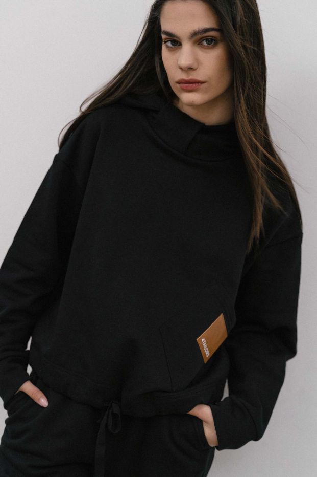 The Peppers Top with Hoodie Black