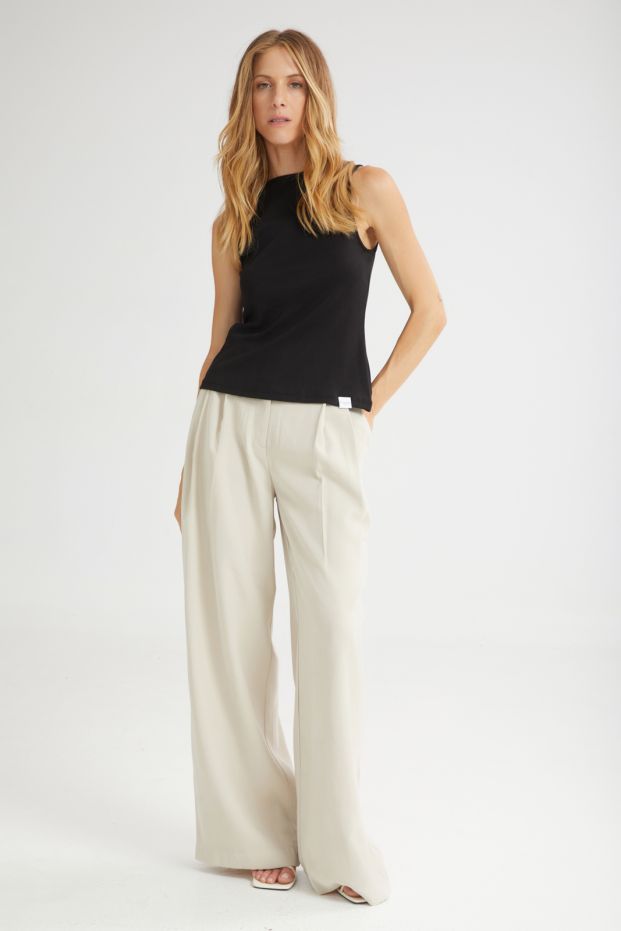 The Confection Top Black