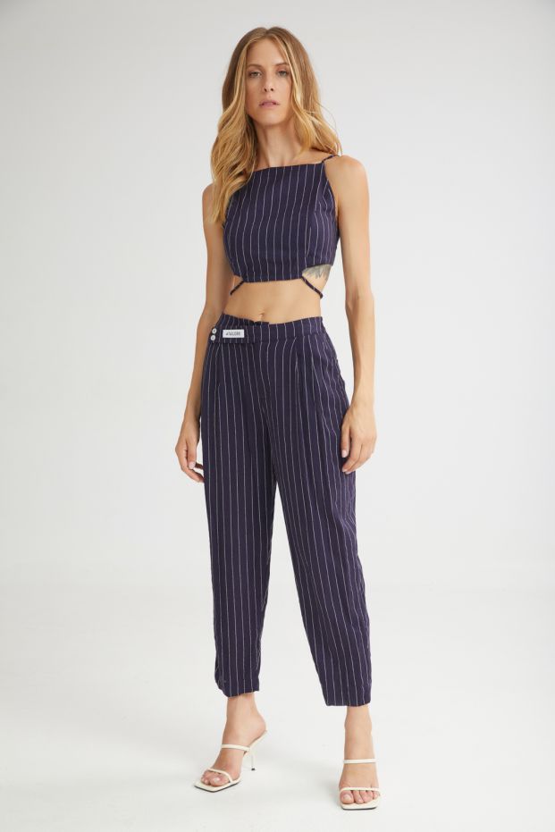 The Toppings Cropped Pants Navy
